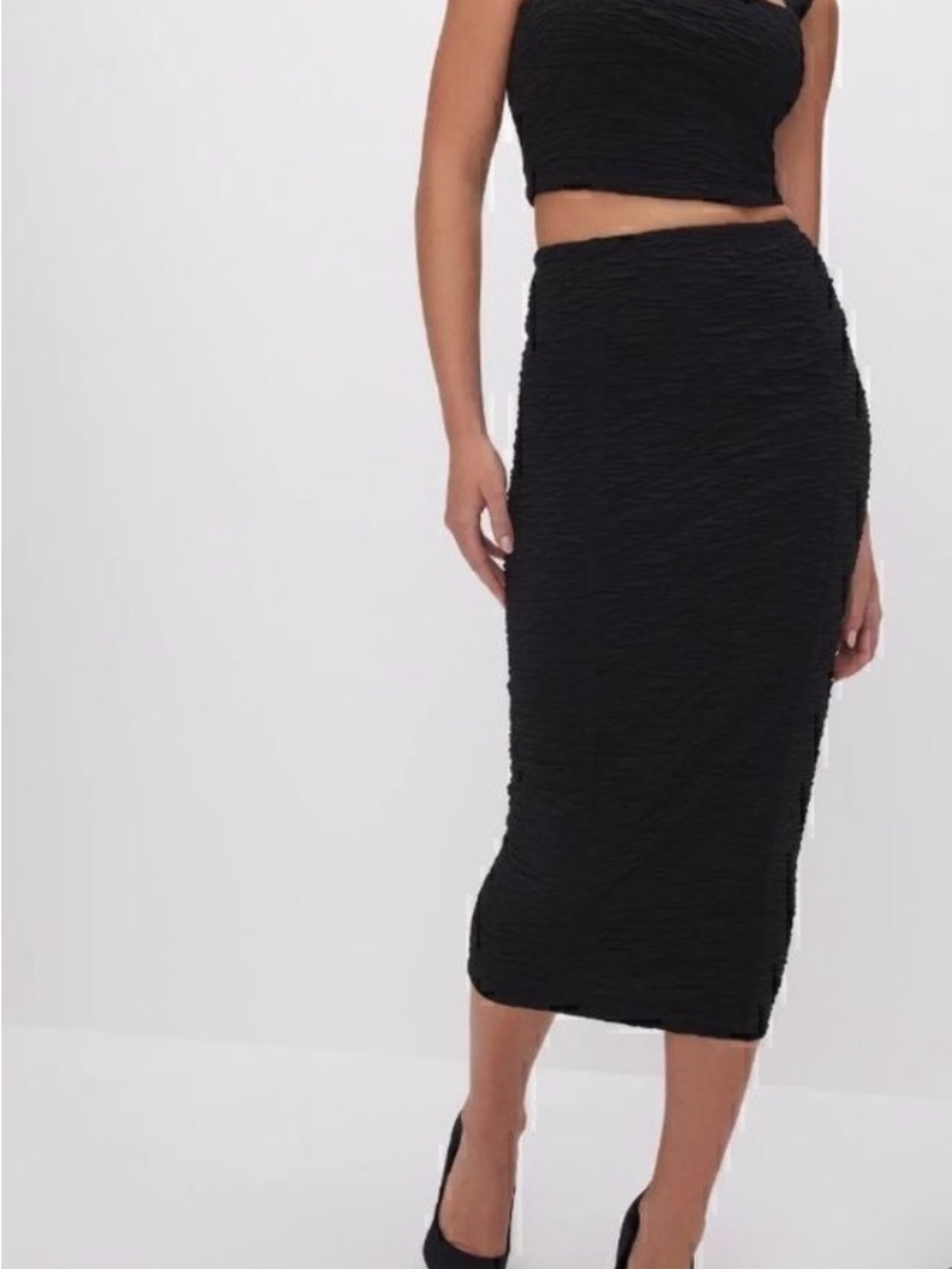 Good American Black Textured Midi Pencil Skirt